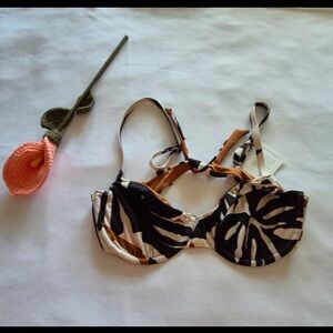 Vitamin A   cali hl full coverage bikini top size S.